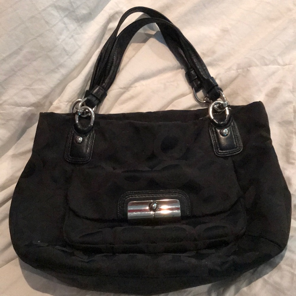 Changing purse.